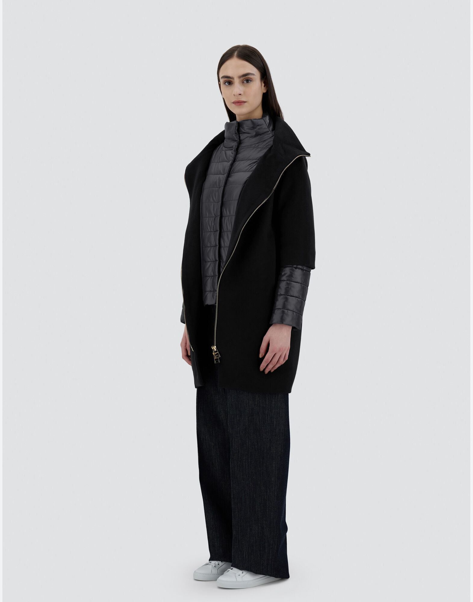 COAT IN LUXURY WOOL AND NYLON ULTRALIGHT in Black for Women COAT IN LUXURY WOOL AND NYLON ULTRALIGHT in Black for Women