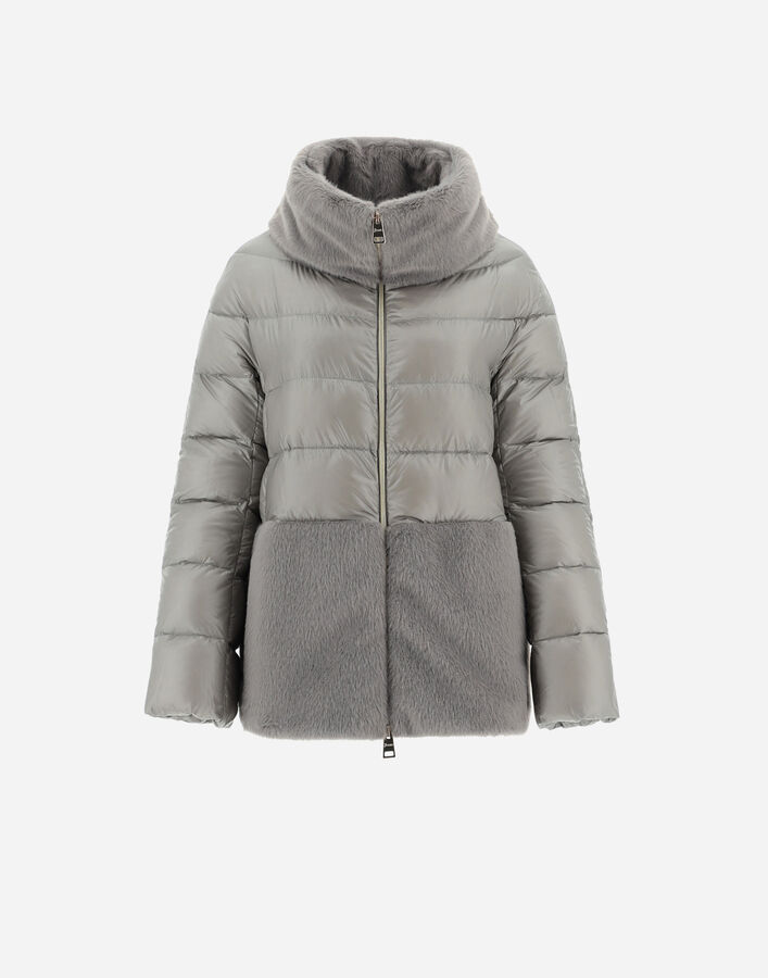 Herno CAPE IN NYLON ULTRALIGHT AND LADY ALTERNATIVE FUR  PI001933D12017Z9406