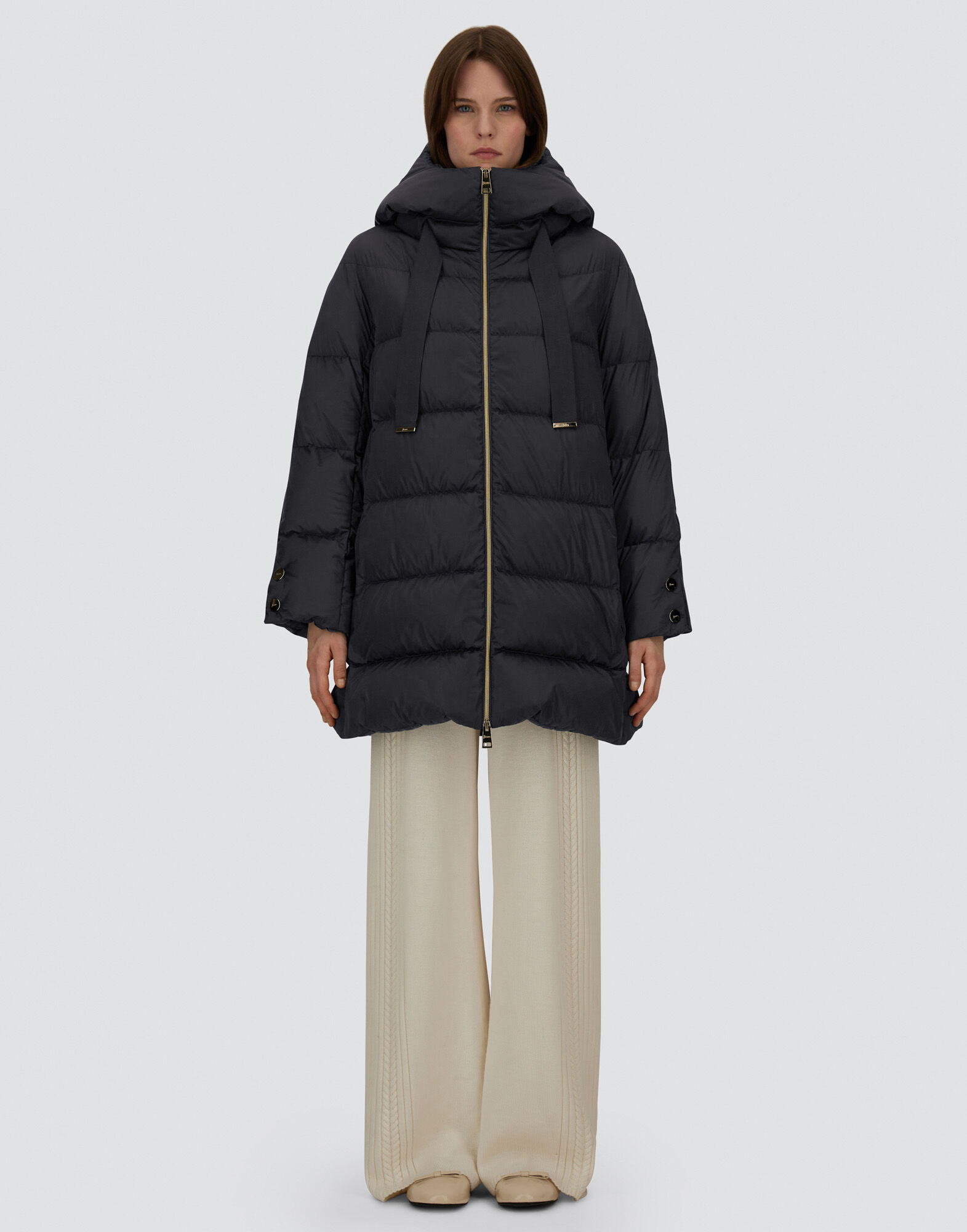 A-SHAPE JACKET IN SATIN in Black for Women | Herno®